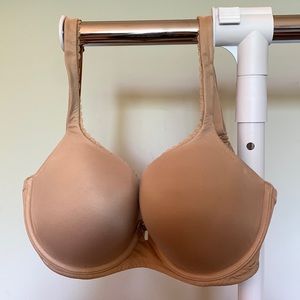 32DDD Victoria’s Secret Body by Victoria Lined Demi